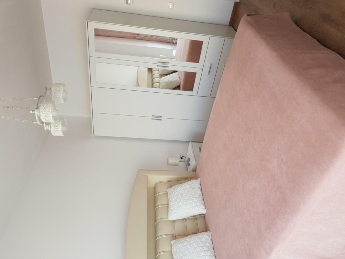 Apartament Monadin 3 Brasov Bagian luar foto