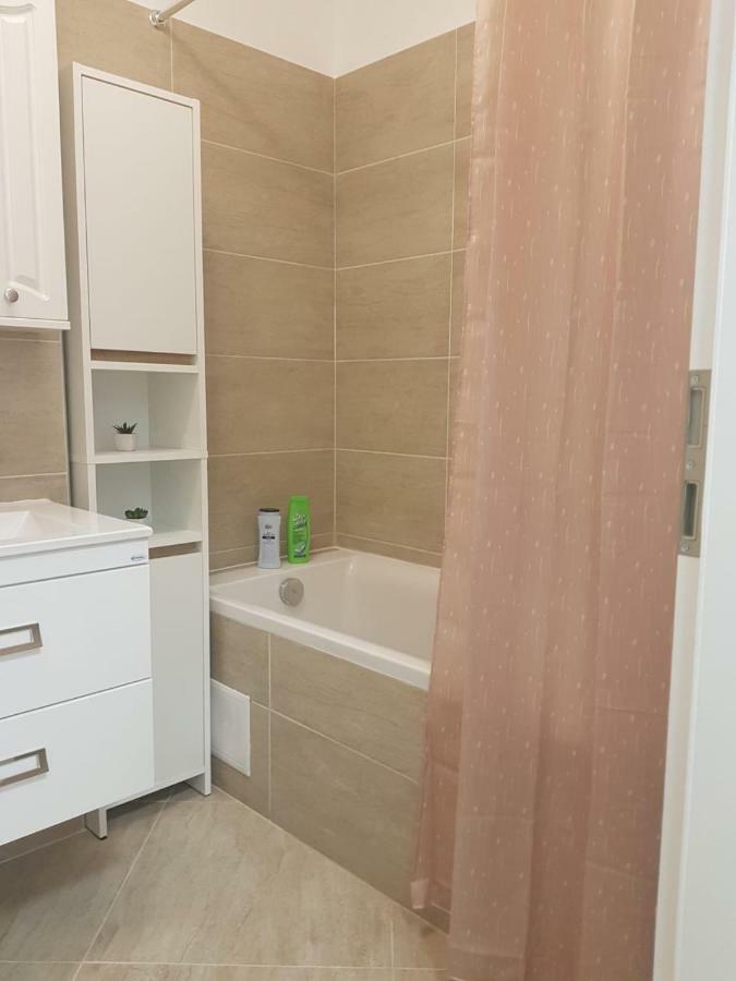 Apartament Monadin 3 Brasov Bagian luar foto
