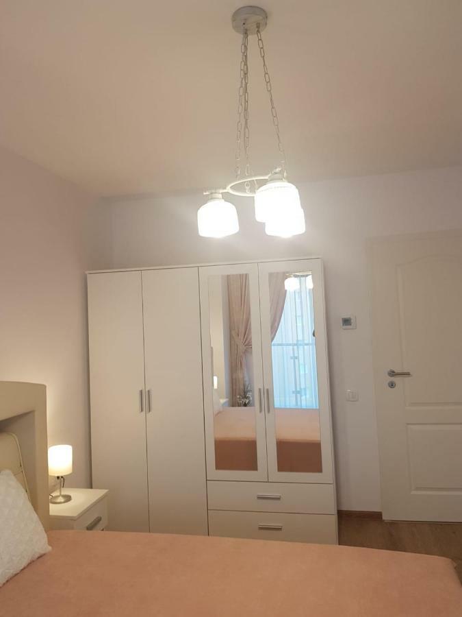 Apartament Monadin 3 Brasov Bagian luar foto